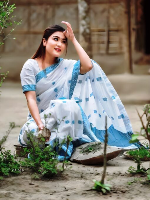 Kesapat Mekhela Sador Blue and White